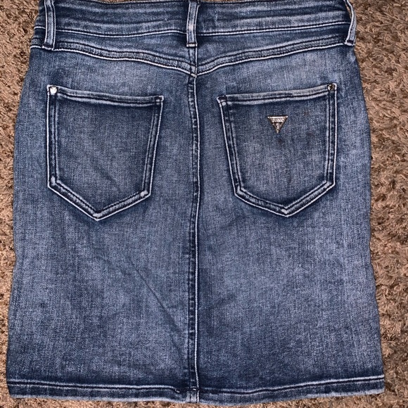 skirt - Picture 3 of 3